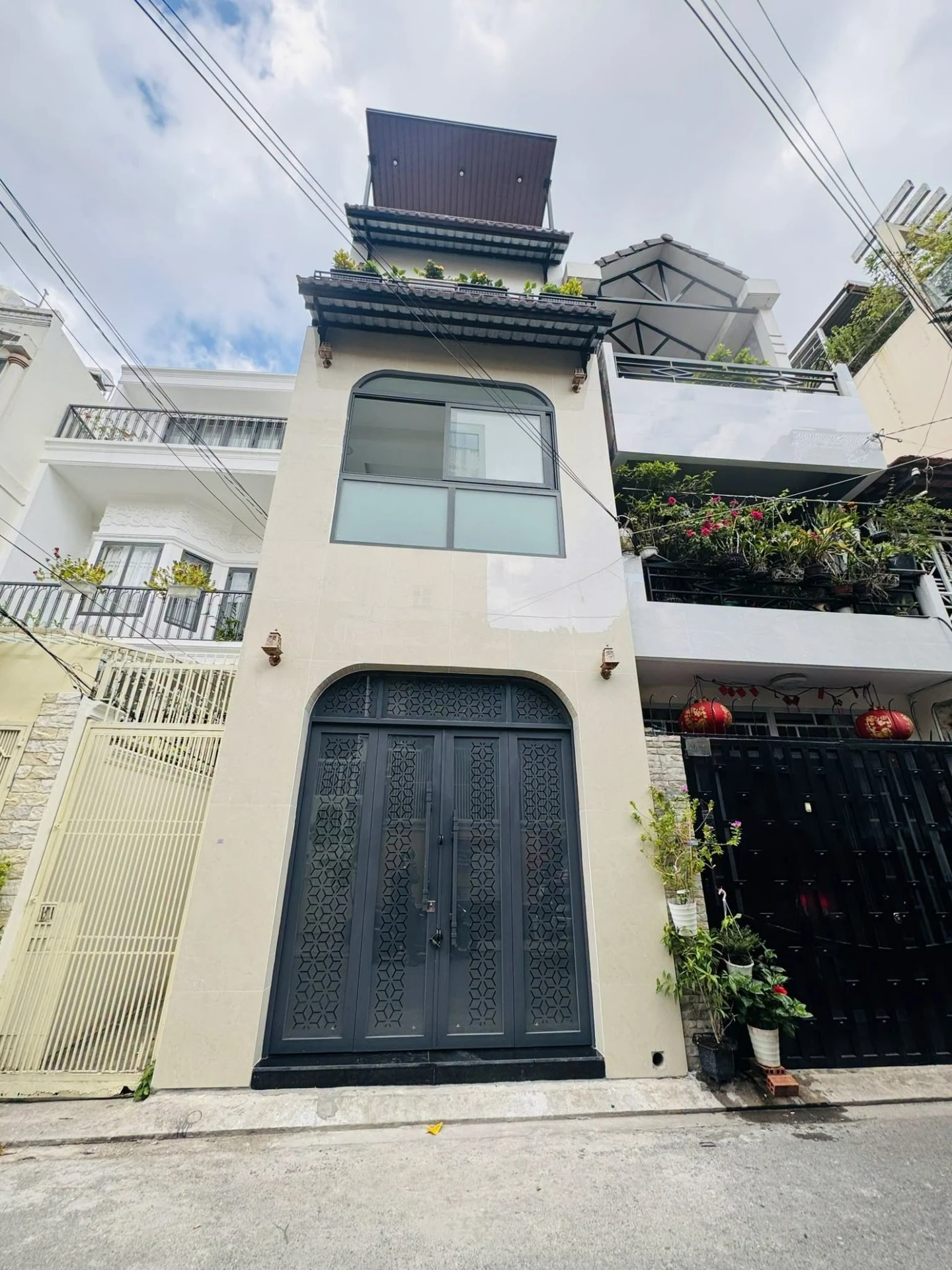 Bán nhà phố 4PN, 40m² kinh doanh tốt, hẻm 8m Lê Văn Sỹ, Quận 3 - Ảnh 1