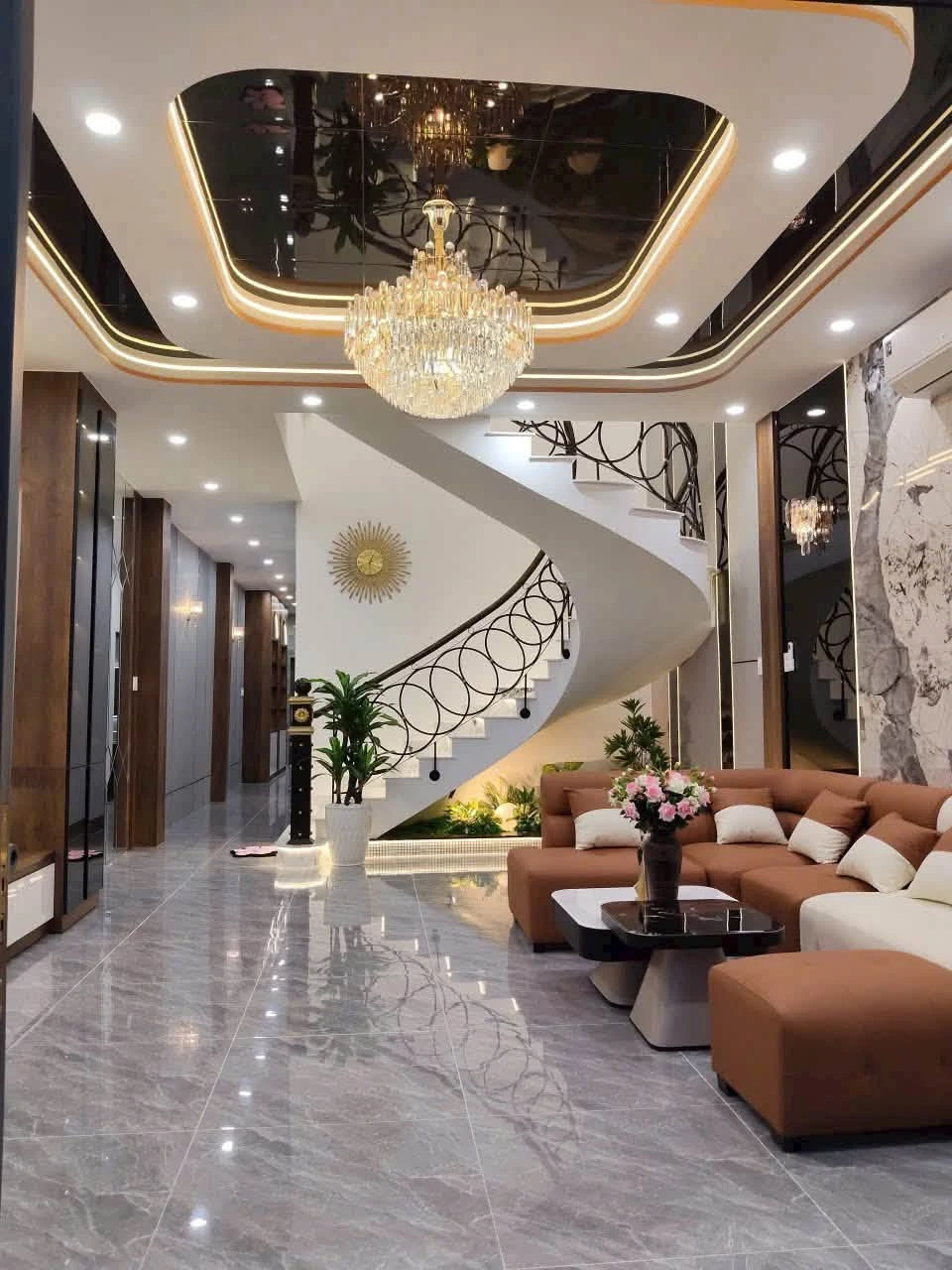 Bán nhà phố mặt tiền Phạm Hùng 100m² 3PN Tân Bình 4.99 tỷ - Ảnh 1