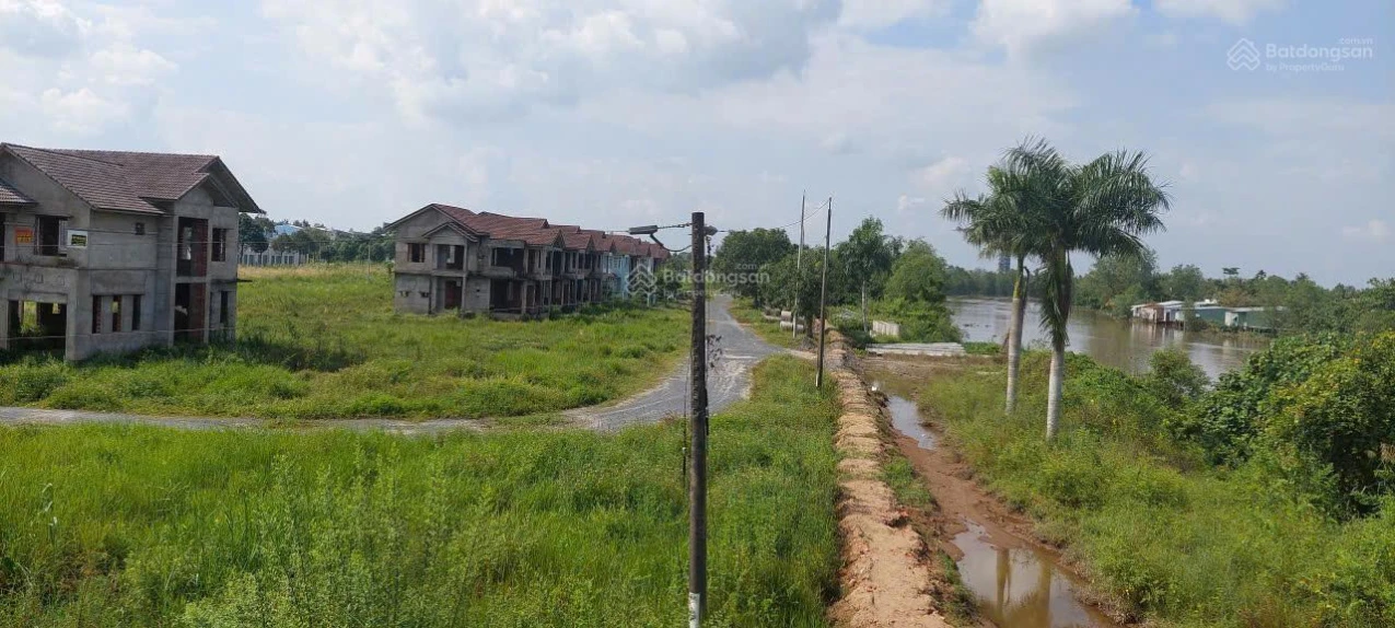 Nền ven sông và lộ nhựa khu công nghiệp Bình Minh (ngay cầu Cần Thơ) giá 1 tỷ 350 - Ảnh 1