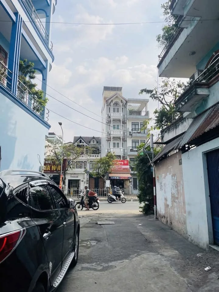 Bán nhà 3 tầng 7PN 102m² Nguyễn Văn Lượng Gò Vấp 11 tỷ - Ảnh 1