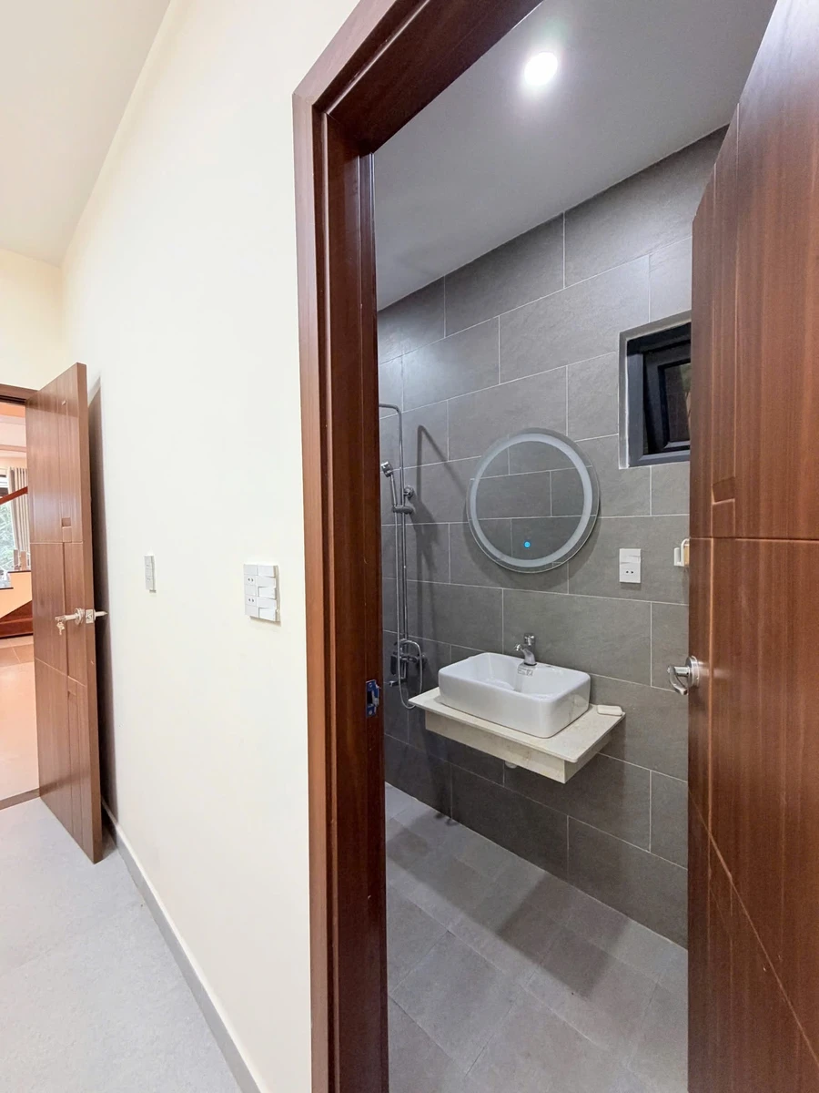 Bán nhà phố 100m², 3 tầng Ngô Gia Tự Đà Lạt 4,6 tỷ - Ảnh thu nhỏ 3
