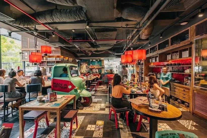 Cho thuê mặt bằng góc 2 mặt tiền 262m² Quận 1 - Ảnh thu nhỏ 2