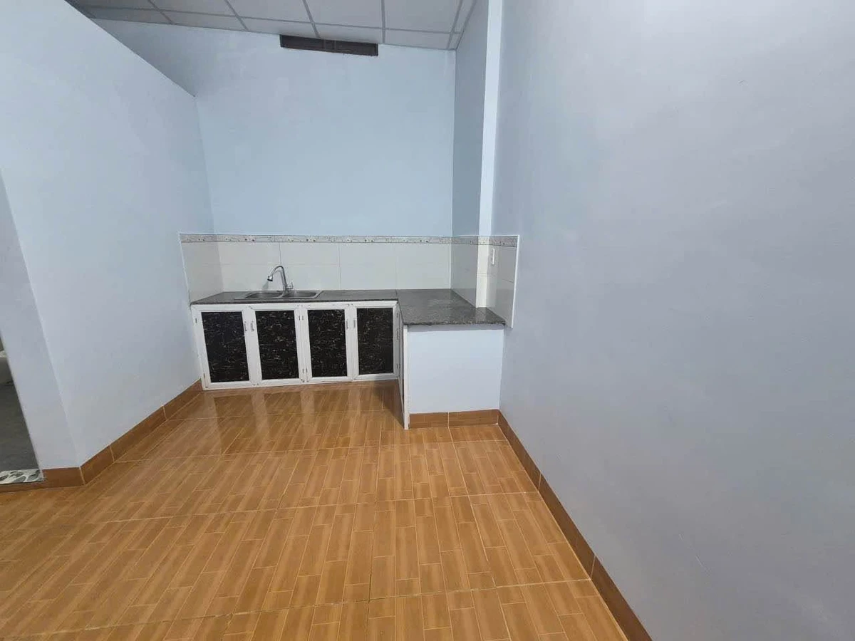 Nhà cấp 4 bán 2 tỷ 980 triệu, 96,6m², 2 PN, Quận 5 - Ảnh thu nhỏ 5