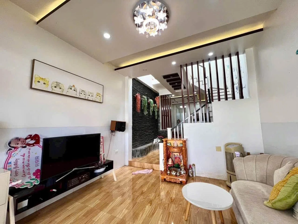 Bán nhà 3 phòng ngủ mặt tiền Nguyễn Xí, Phan Thiết, 80m2 - Ảnh thu nhỏ 4