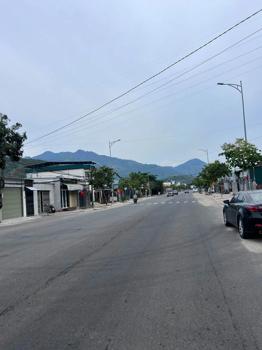 Bán đất mặt tiền đường Phong Châu 613m2 full thổ cư, ngang 15m, Nha Trang - Ảnh thu nhỏ 2