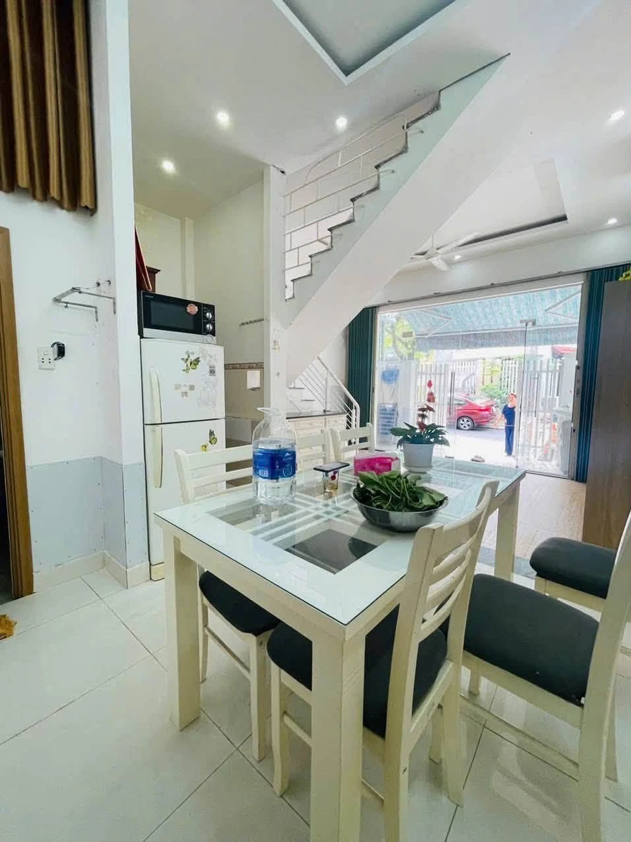 Bán nhà 2 tầng 125m2 mặt tiền Nguyễn Trung Ngạn, Đà Nẵng - Ảnh 1