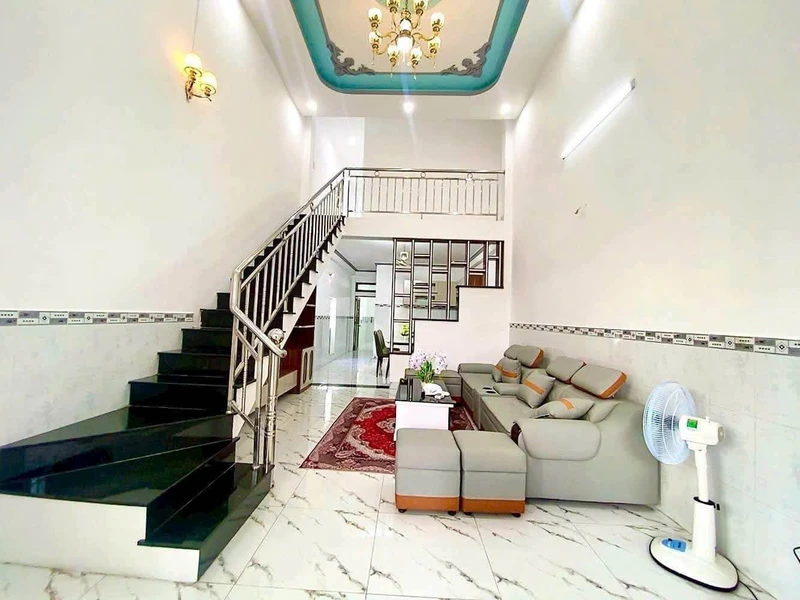 Bán nhà sổ riêng 83m² 3 phòng ngủ Dĩ An Bình Dương