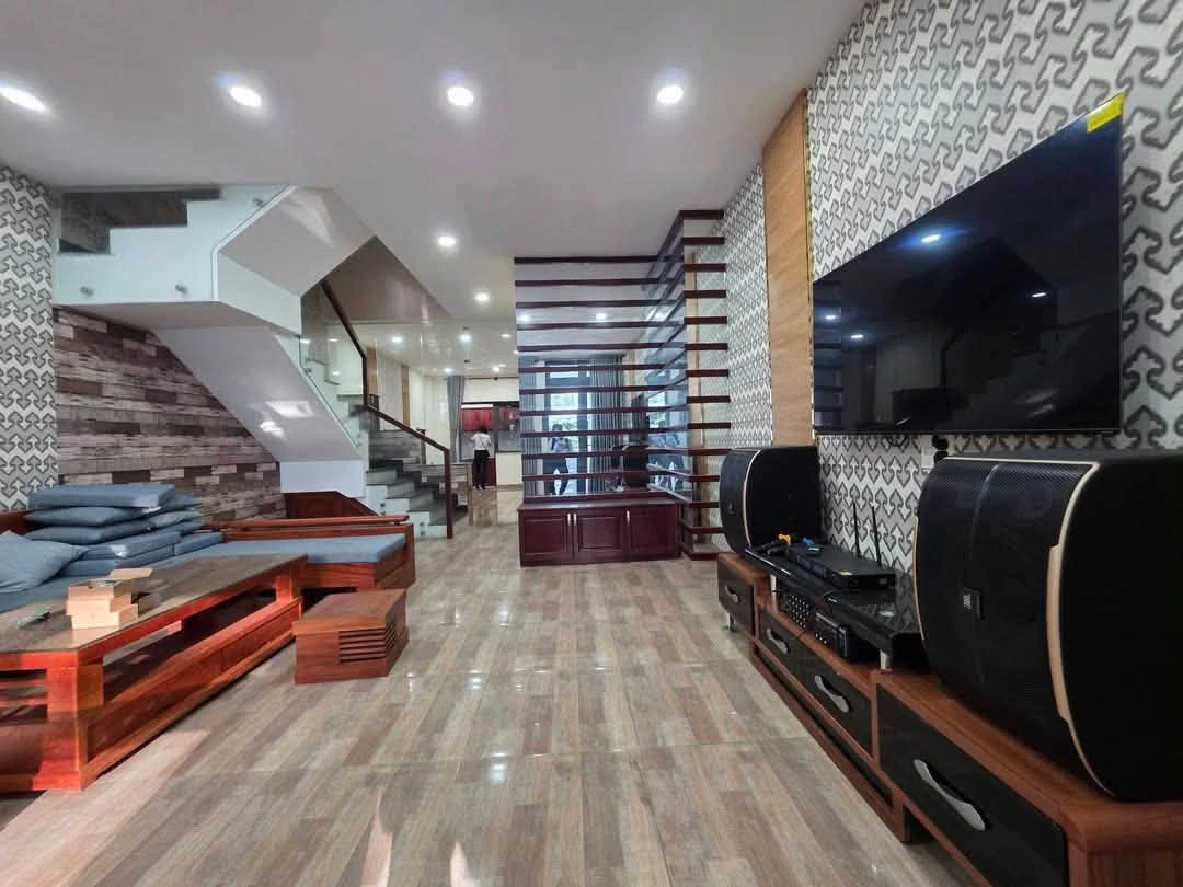 Bán nhà Vạn Phúc City 105m2 nội thất đầy đủ - Ảnh thu nhỏ 2
