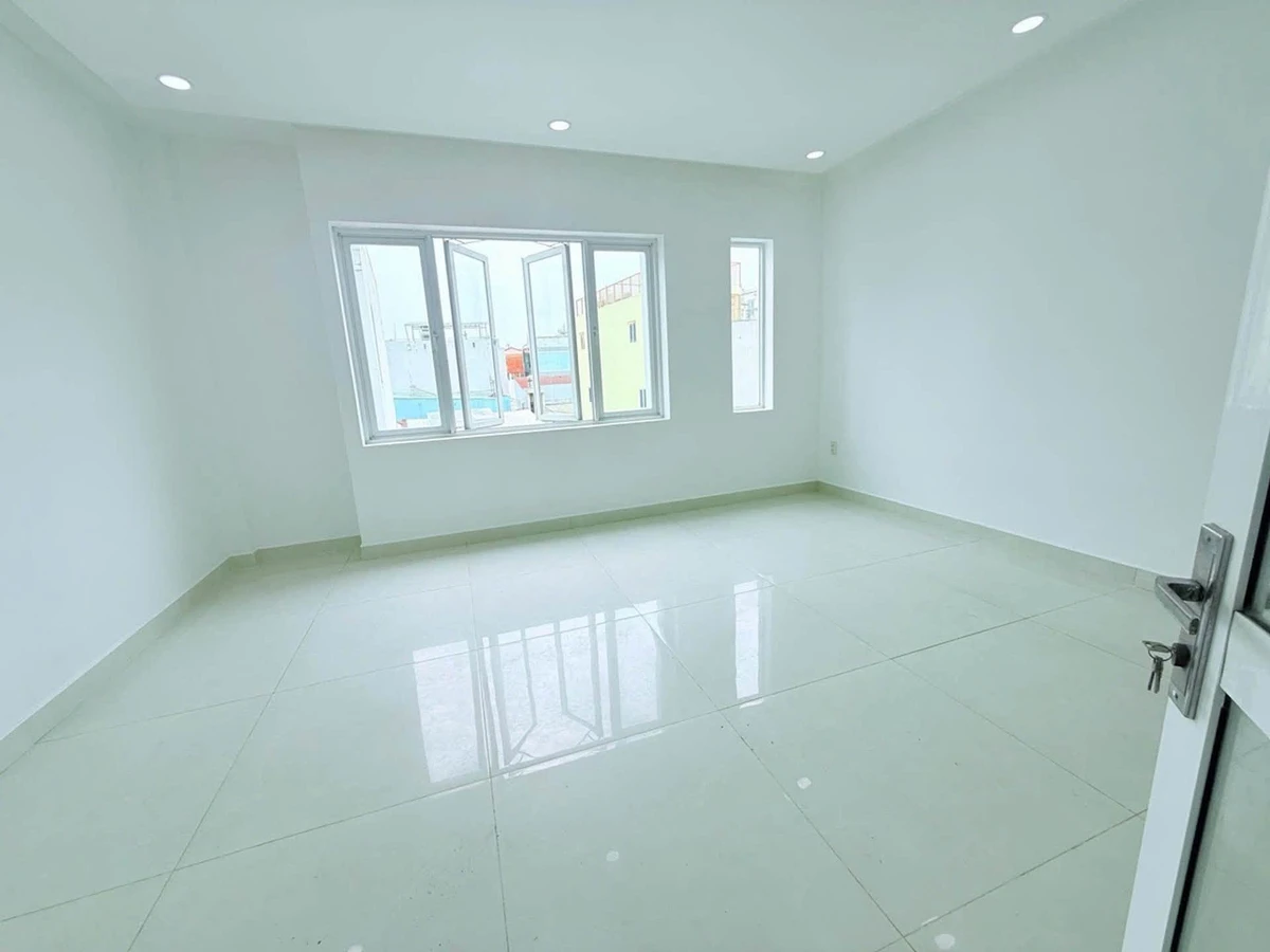 Bán nhà 3 tầng BTCT 45m2 đường Trường Chinh gần Co.opmart giá 4,65 tỷ - Ảnh thu nhỏ 4