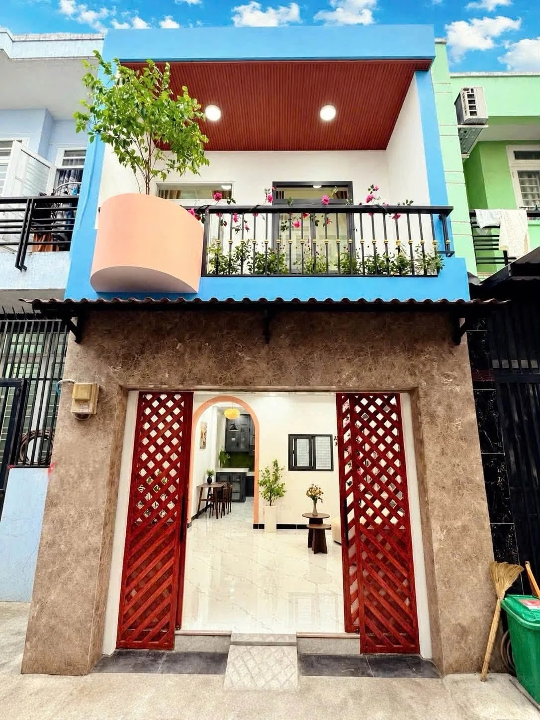 Bán nhà hẻm 5m ô tô Lê Văn Quới, 4x10m, 1 trệt 1 lầu, 3PN, 4,8 tỷ - Ảnh 1