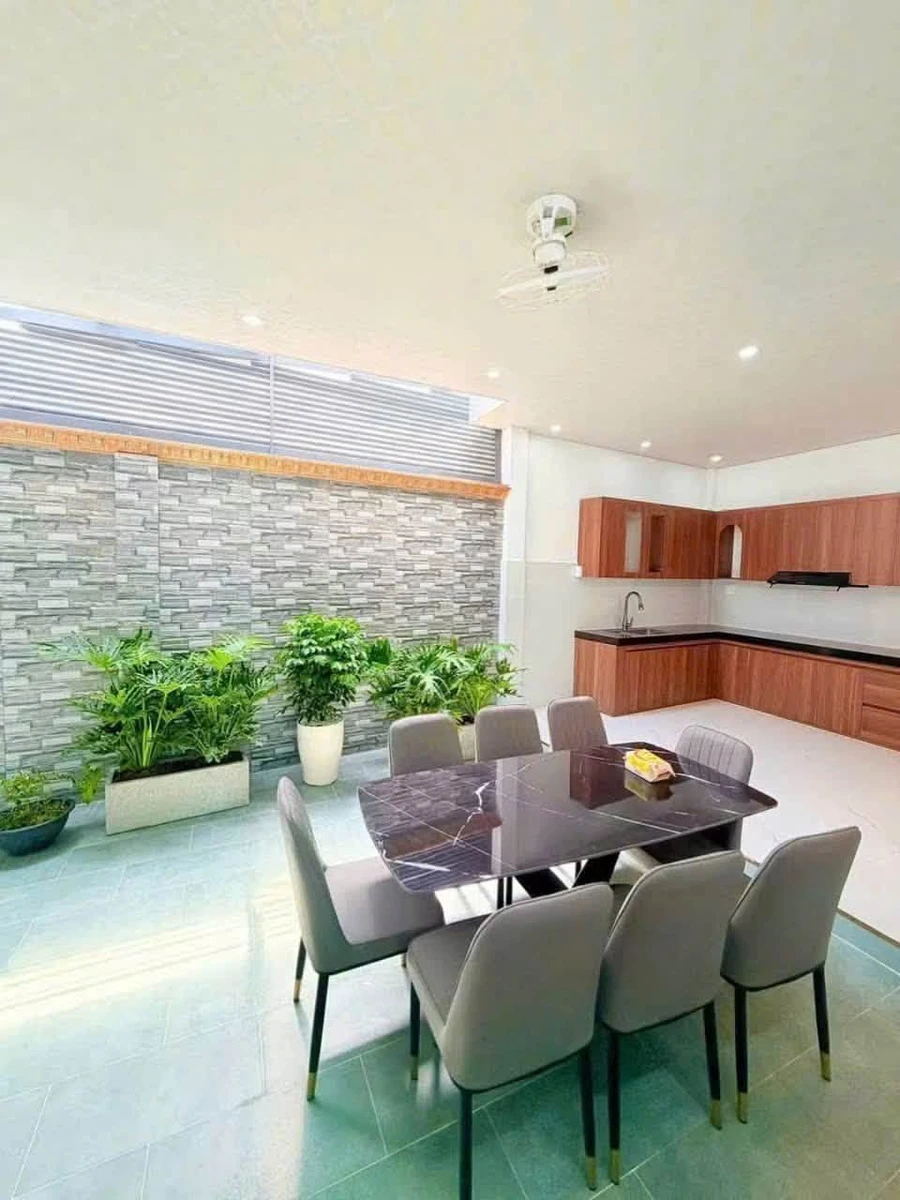 Bán nhà mặt tiền 300m2 3 phòng ngủ Chế Chính Hiệp 4 tỷ 750 - Ảnh thu nhỏ 3