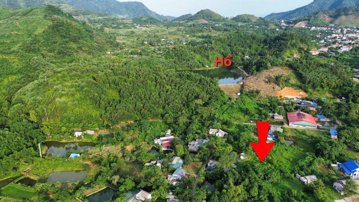 Bán đất 1400m² (400m² thổ cư) bám suối Đà Bắc Hòa Bình 900 triệu - Ảnh 1