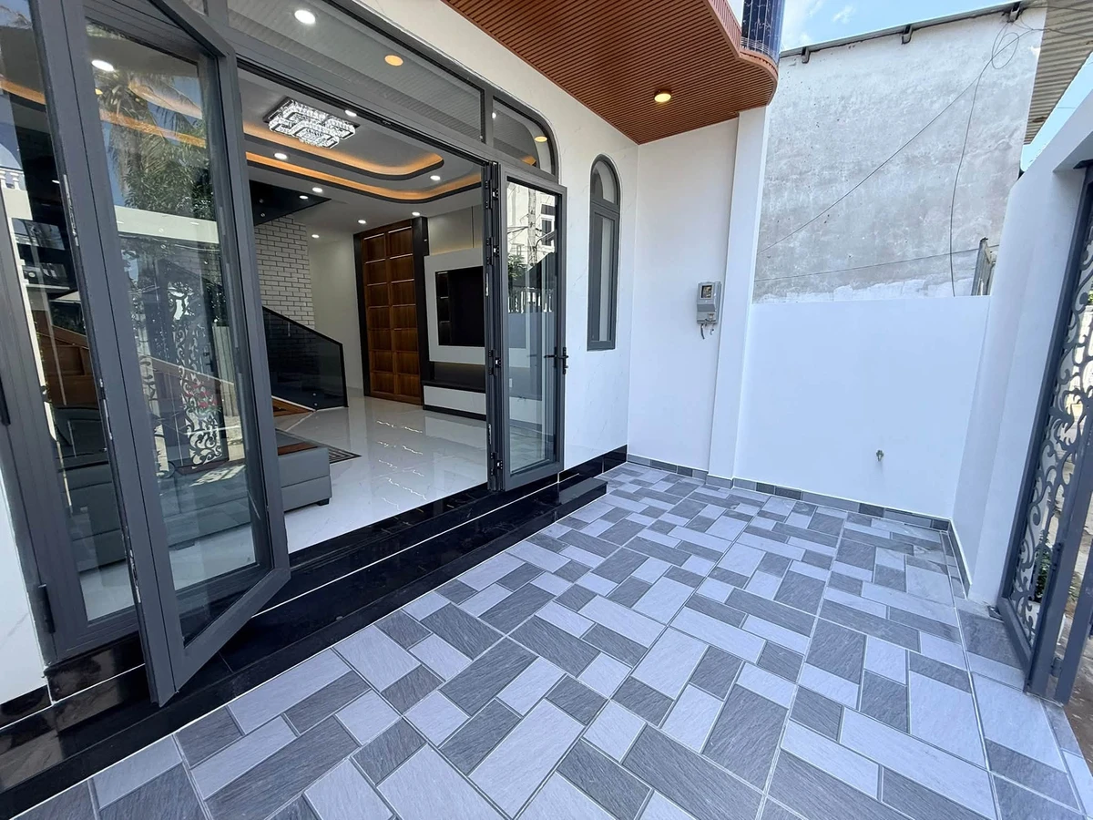 Bán nhà 1 trệt 1 lầu 84m² Rạch Giá An Giang giá 2 tỷ 90 - Ảnh thu nhỏ 4