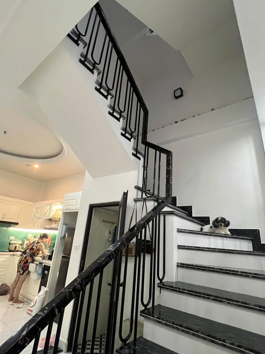 Bán nhà 3 tầng 50m² giá 2,99 tỷ Khúc Thừa Dụ - Ảnh thu nhỏ 3