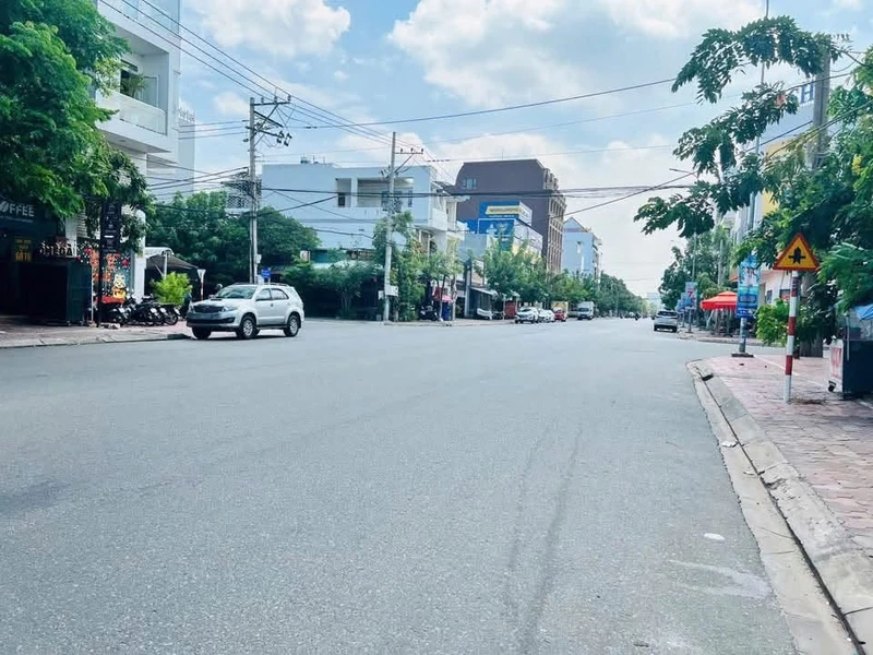 Bán lô đất mặt tiền Võ Văn Kiệt Phan Thiết 100m2, 5 tỷ 800