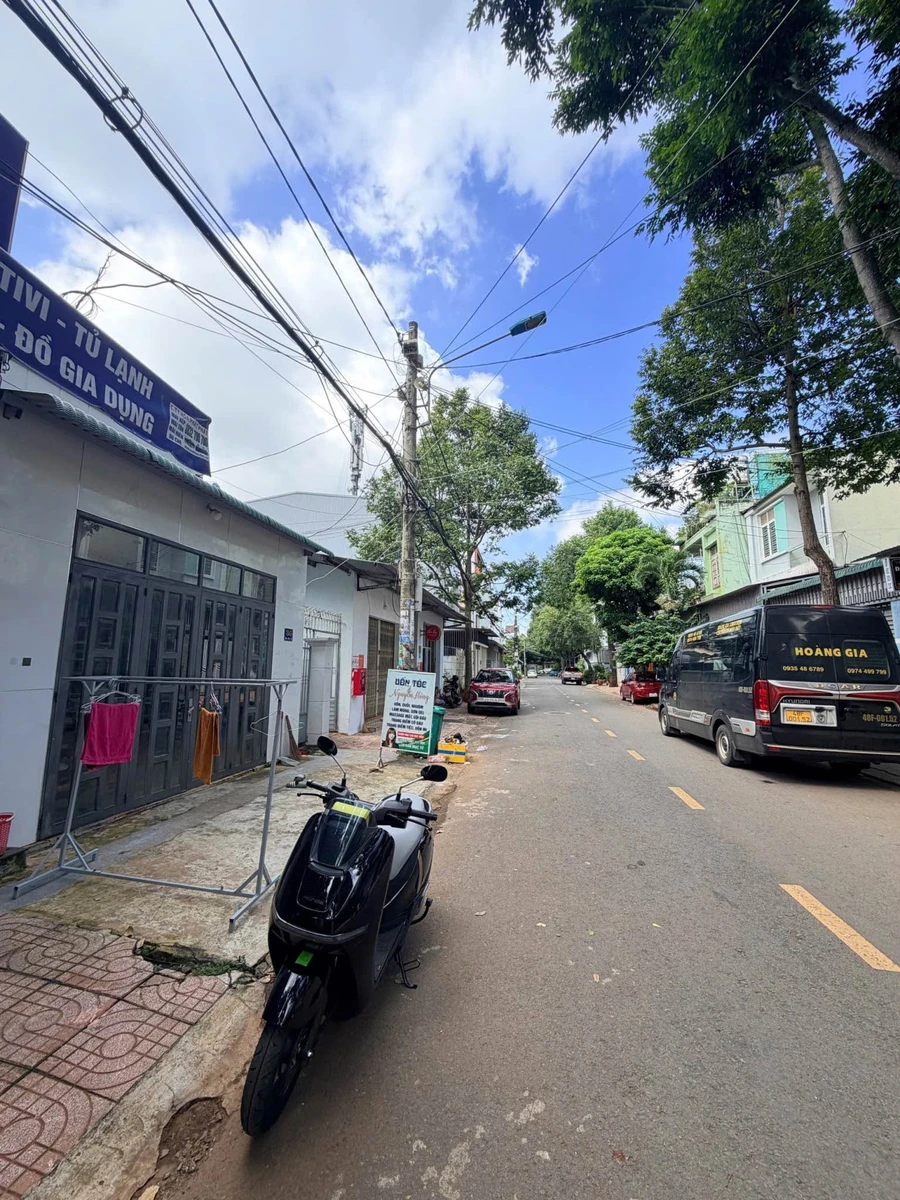 Bán nhà mặt tiền 36 Hàn Mặc Tử, Buôn Ma Thuột, 6x18,3m, có 5 phòng trọ cho thuê - Ảnh thu nhỏ 3