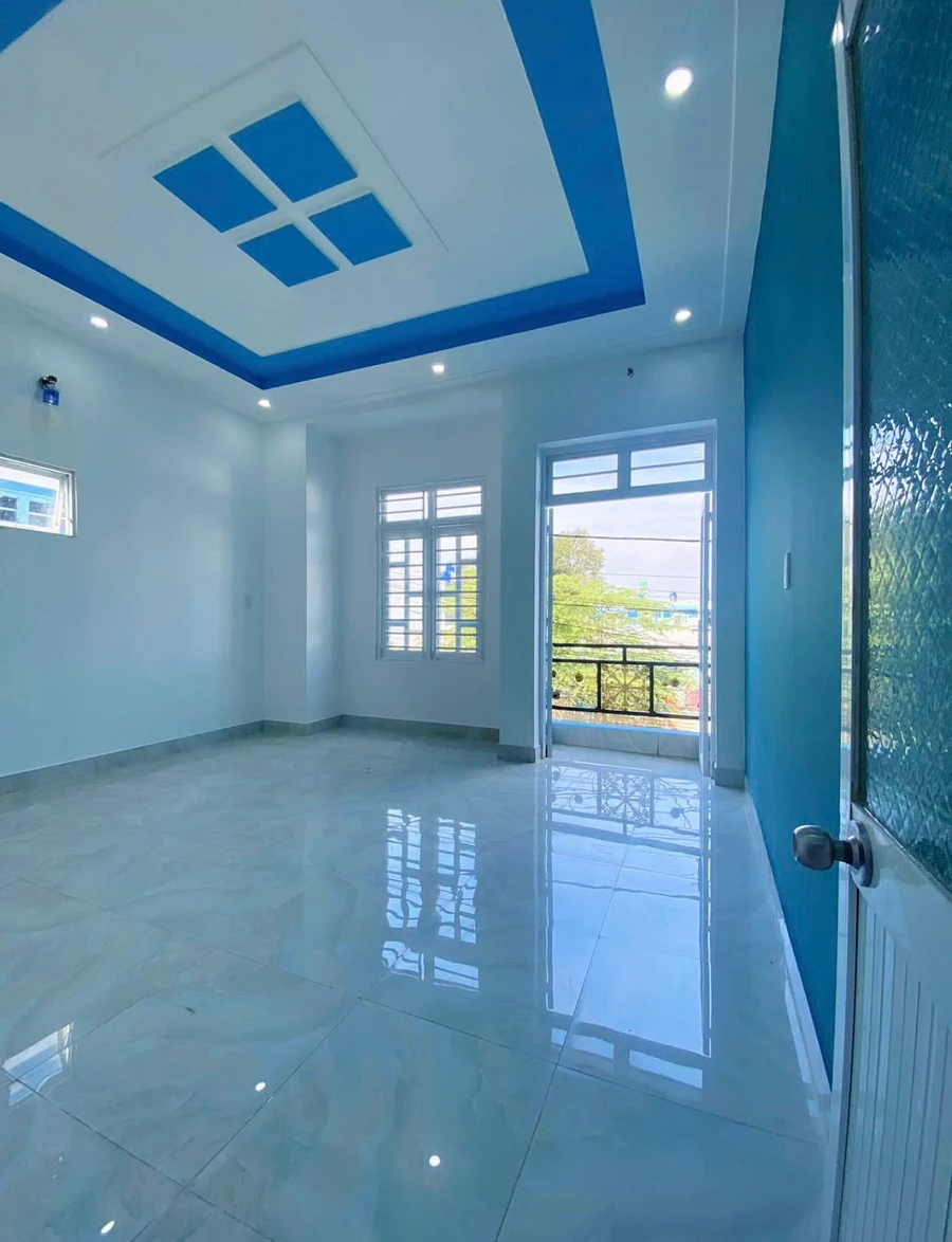 Bán nhà mặt tiền 1 trệt 1 lầu 54m2, 2PN, giá 685 triệu, giáp Hóc Môn - Ảnh thu nhỏ 4