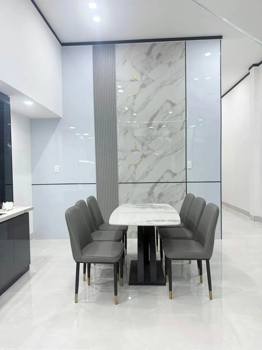 Bán nhà 5x23m, 3 PN, nội thất, 2,35 tỷ, Nhà Bàu Trâm - Ảnh thu nhỏ 4
