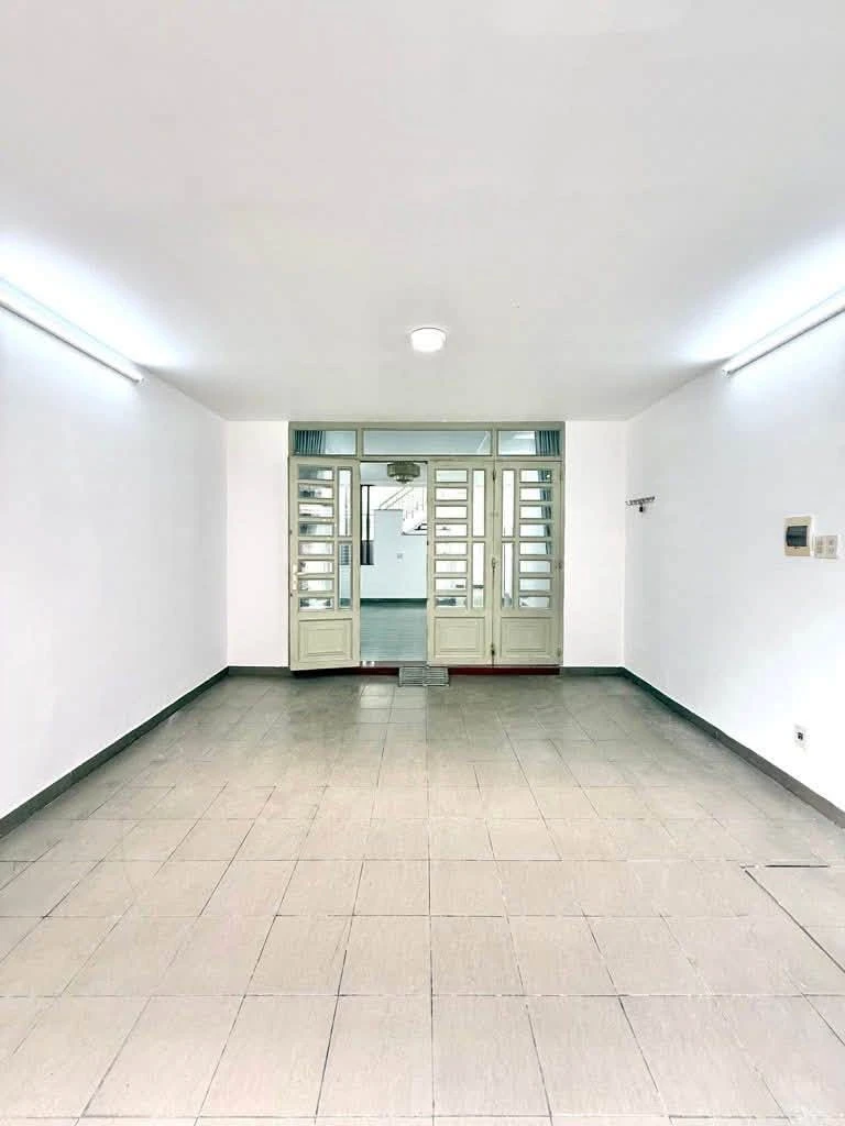Bán nhà 3PN 92m² Phú Nhuận, giảm còn 10,9 tỷ - Ảnh thu nhỏ 2