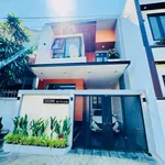 Bán nhà 2 tầng 100m², 3PN full nội thất gần Cầu Nguyễn Hoàng Huế - Ảnh thu nhỏ 1