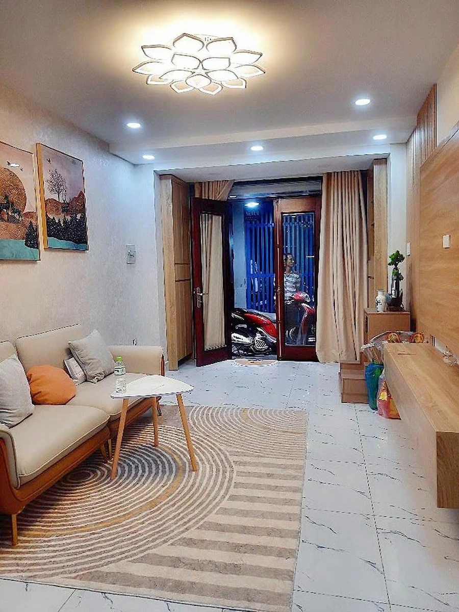 Bán nhà 40m2, 3 tầng, 4 PN Tân Thuận Q7, 3.2 tỷ - Ảnh thu nhỏ 2