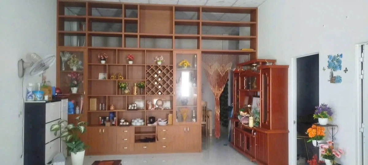 Bán nhà hẻm 145 Hoàng Anh, Phường Khánh Hậu, Tây Ninh, 95m2, giá 1 tỷ 199 triệu - Ảnh thu nhỏ 2