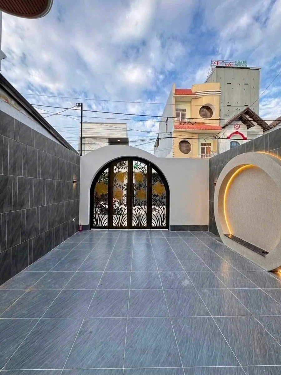 Bán nhà mặt tiền Văn Cao Rạch Giá 125m² 4 phòng ngủ 4.18 tỷ - Ảnh thu nhỏ 2