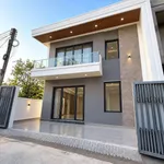Bán nhà phố 3PN 60m² Bình Dương, 3 tỷ 950 triệu - Ảnh thu nhỏ 1