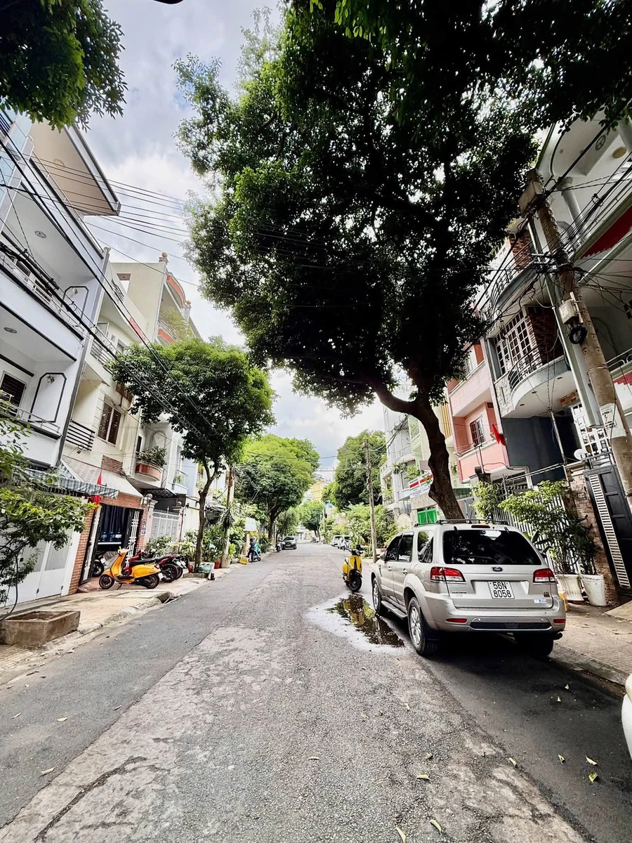 Bán nhà 8 phòng 330m² Cư xá Nguyên Hồng Bình Thạnh 13.8 tỷ - Ảnh thu nhỏ 5