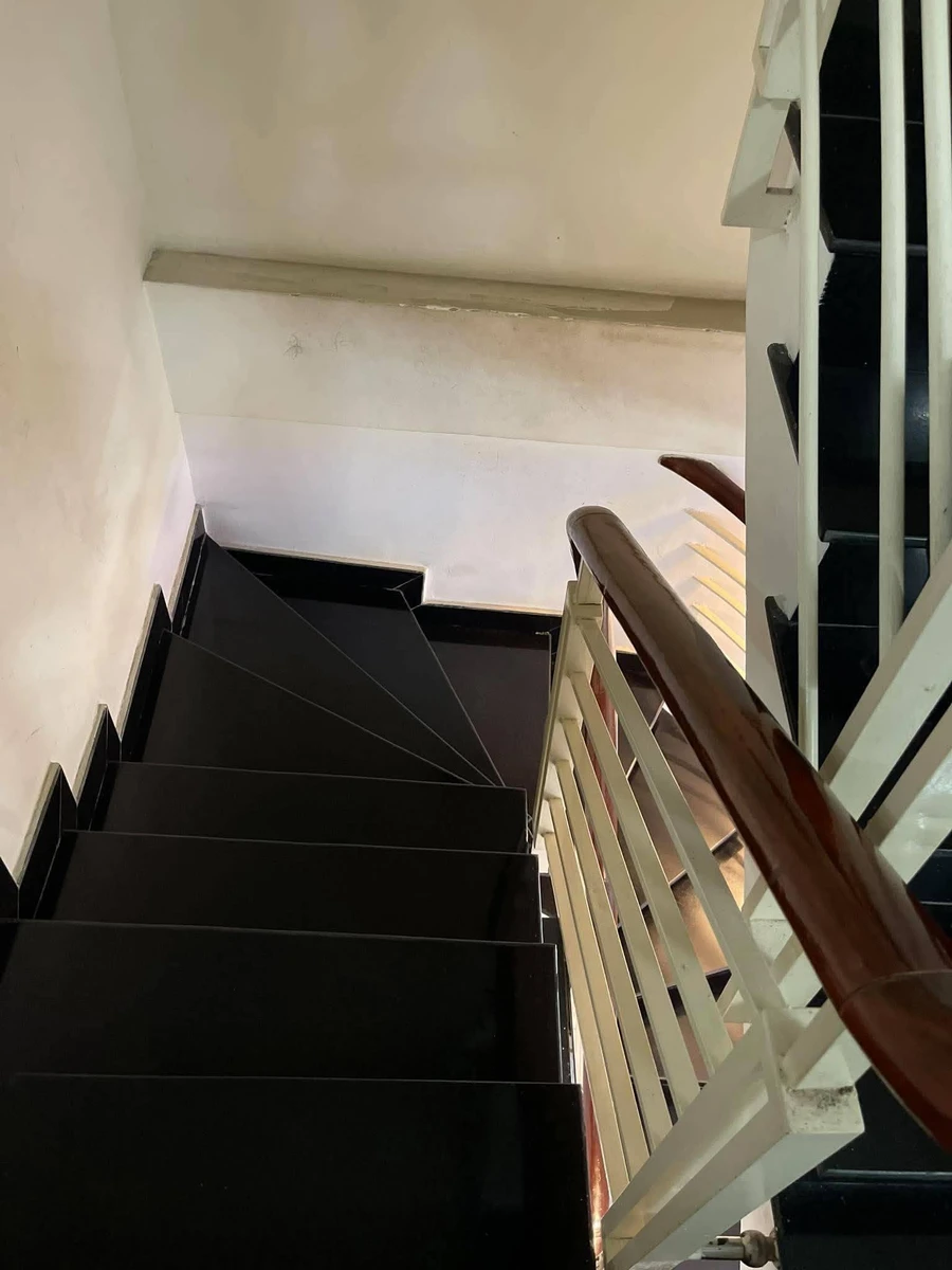 Bán nhà 3 tầng 3PN 3WC 41m2 hẻm Lã Xuân Oai - Lê Văn Việt giá 4,4 tỷ - Ảnh thu nhỏ 2