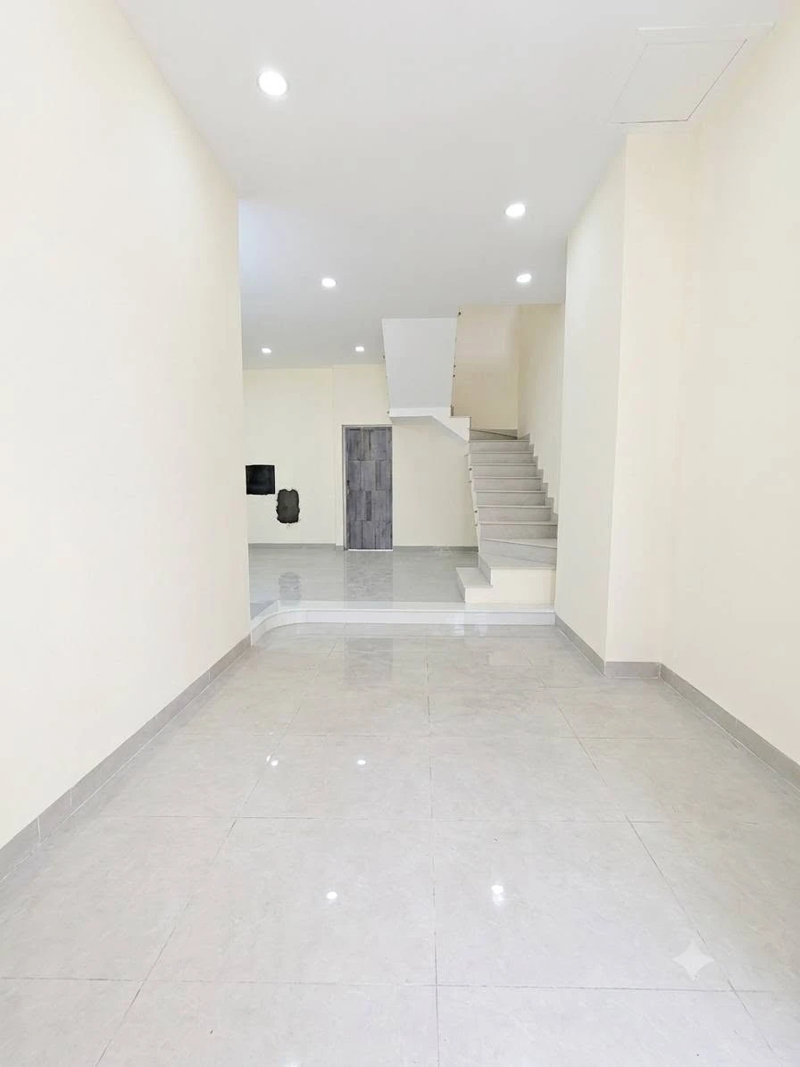 Bán nhà 3 tầng Linh Tây, Thủ Đức, 65m², 8,2 tỷ - Ảnh thu nhỏ 2