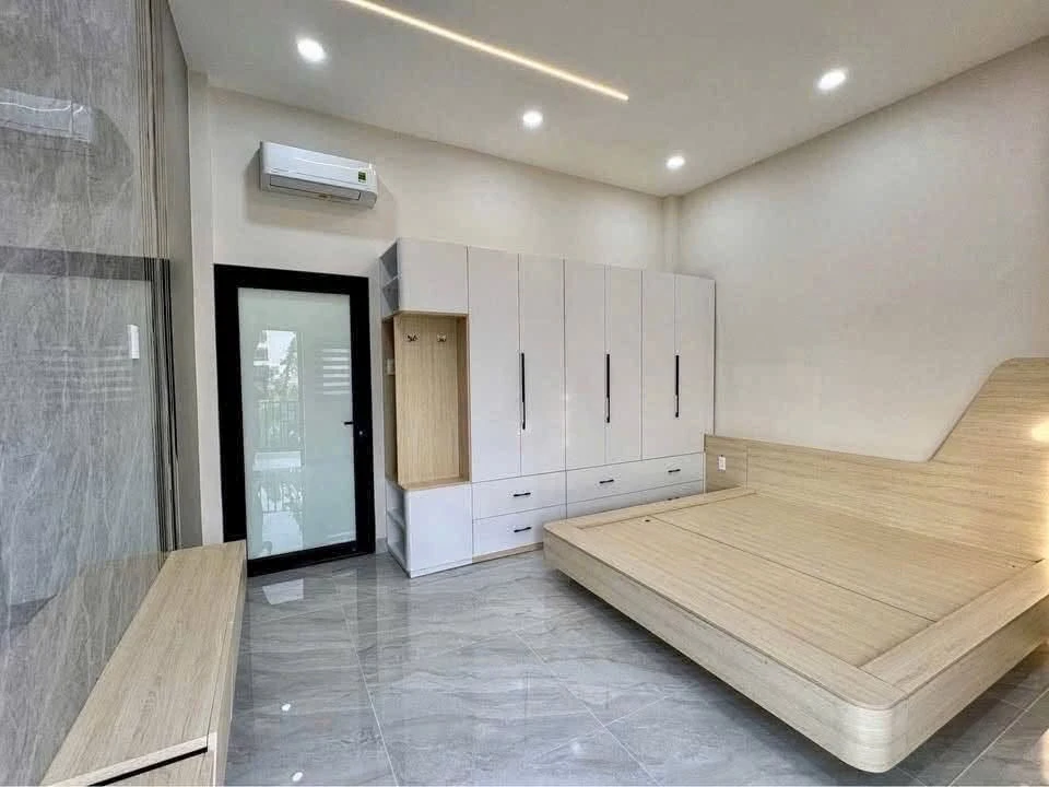 Bán nhà 2 lầu 3PN 90m² Văn Miếu Trấn Biên - Ảnh thu nhỏ 3