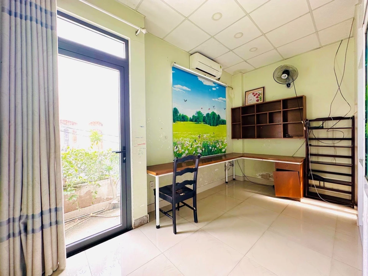 Bán nhà hẻm xe hơi 1 trệt 1 lầu 70m2, 3PN, Tân Thới Hiệp 21, Quận 12, giá 4,75 tỷ - Ảnh thu nhỏ 4