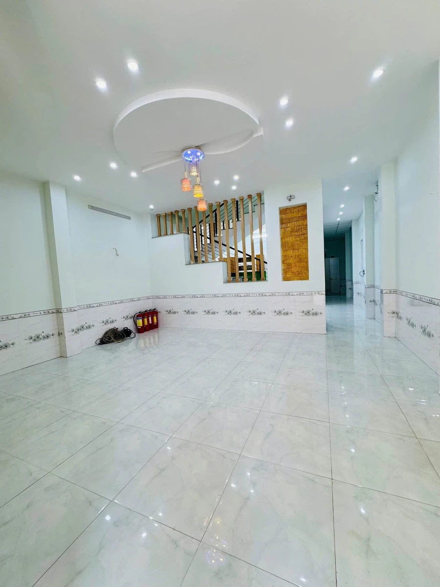 Bán nhà 3 tầng 14 căn hộ dịch vụ 132m2 Giải Phóng 5,8 tỷ - Ảnh thu nhỏ 3
