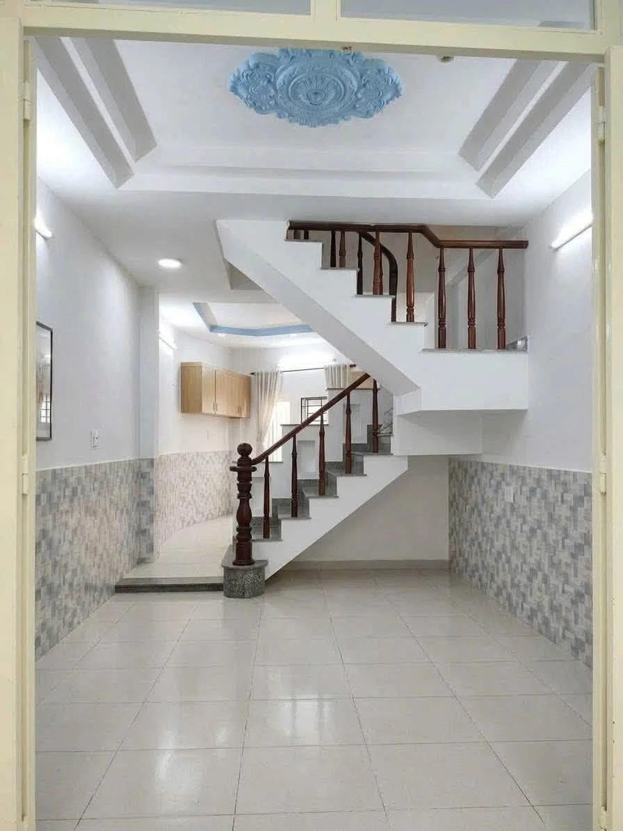 Bán nhà 3 tầng 36m2, 4 phòng, Gò Vấp 5.2 tỷ - Ảnh thu nhỏ 2