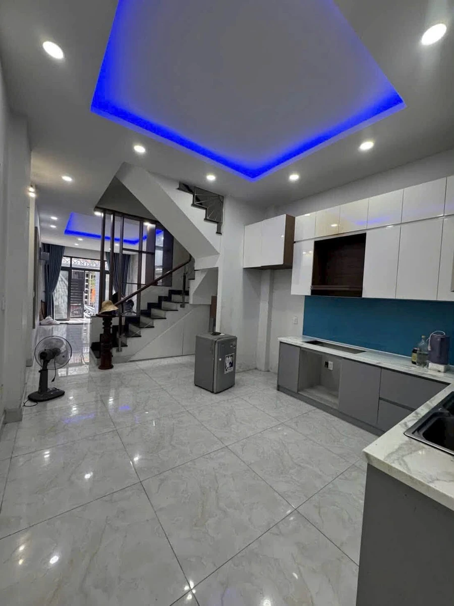 Bán nhà 4 tầng 4PN 61m2 Thái Thị Nhạn Tân Bình 10.7 tỷ - Ảnh thu nhỏ 3
