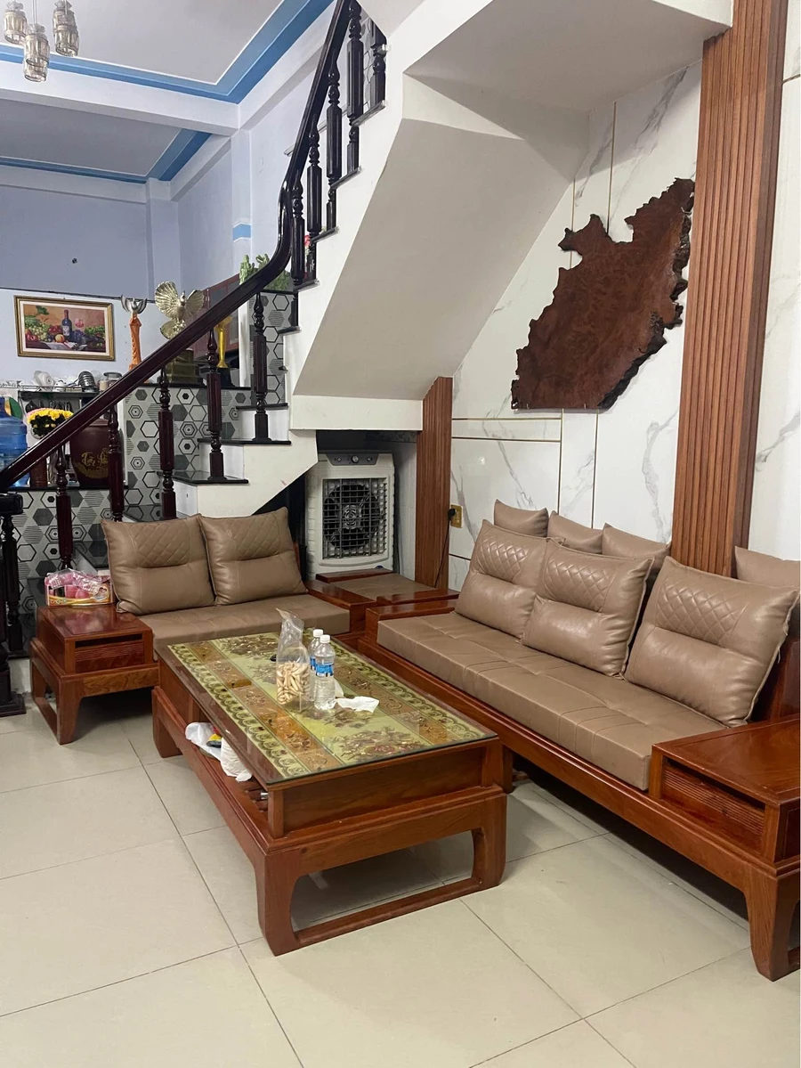 Bán nhà 4 tầng 60m² trung tâm Quy Nhơn gần chợ - Ảnh 1
