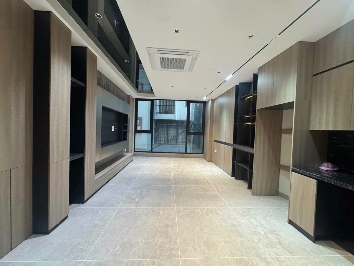 Bán nhà 6 tầng 50m2, 4PN, thang máy, 10 tỷ ở Hóc Môn - Ảnh thu nhỏ 4