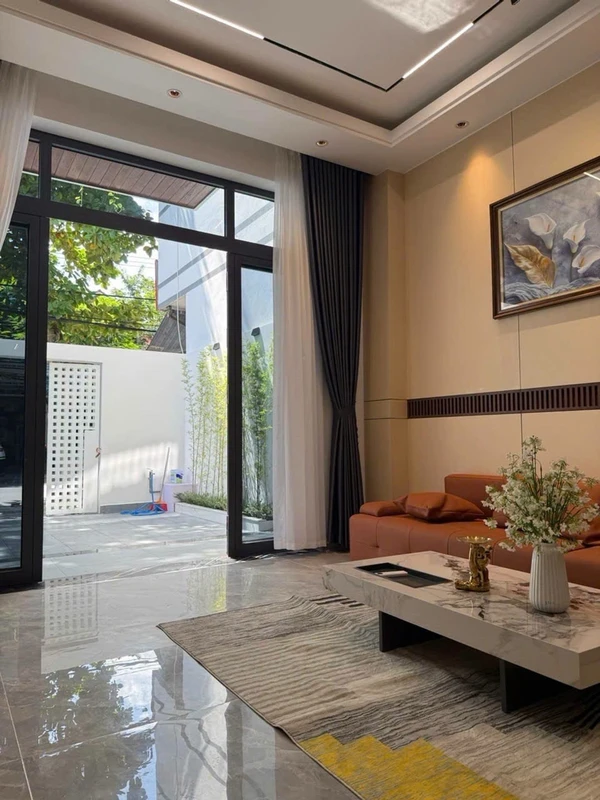 Bán nhà 3 tầng mặt tiền Hồ Tùng Mậu, Đà Nẵng 103m² 13 tỷ