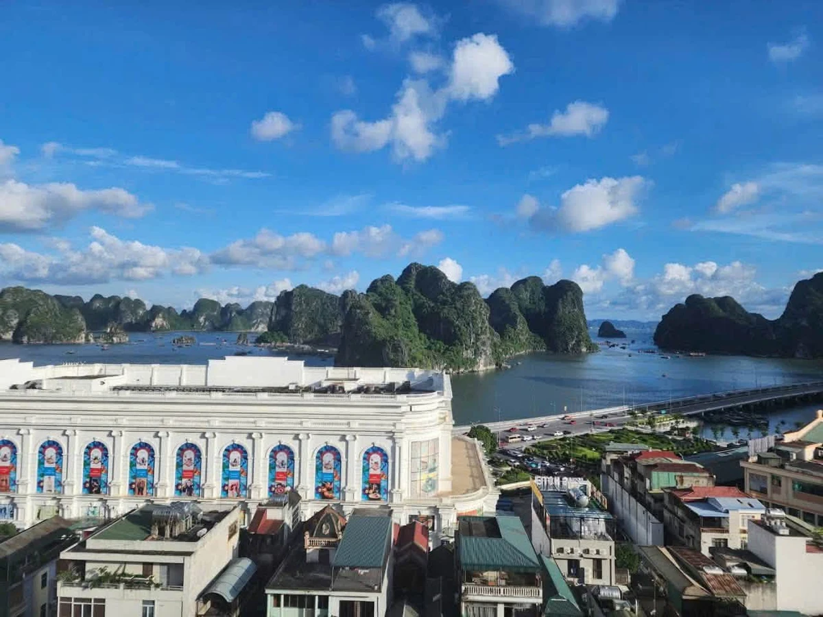 Bán căn hộ 2PN 105m² view biển Hạ Long Center, Hạ Long - Ảnh thu nhỏ 2
