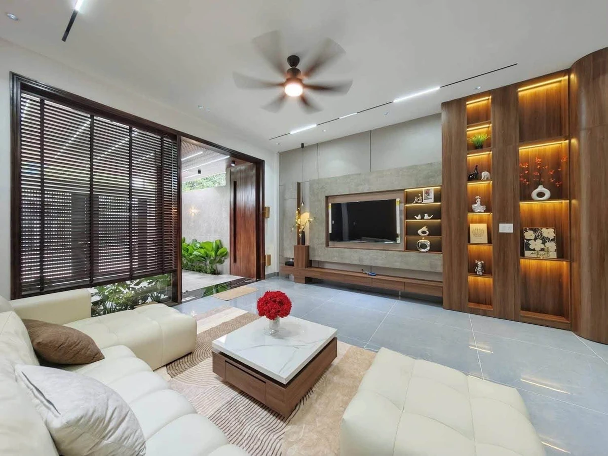 Bán nhà 3 tầng 4 phòng ngủ mặt tiền Đà Nẵng 100m2 - Ảnh thu nhỏ 2