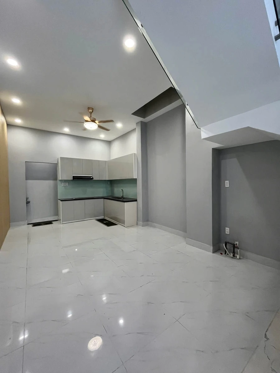 Bán nhà 4x16 trệt 2 lầu Âu Cơ Tân Phú 8 tỷ - Ảnh thu nhỏ 2