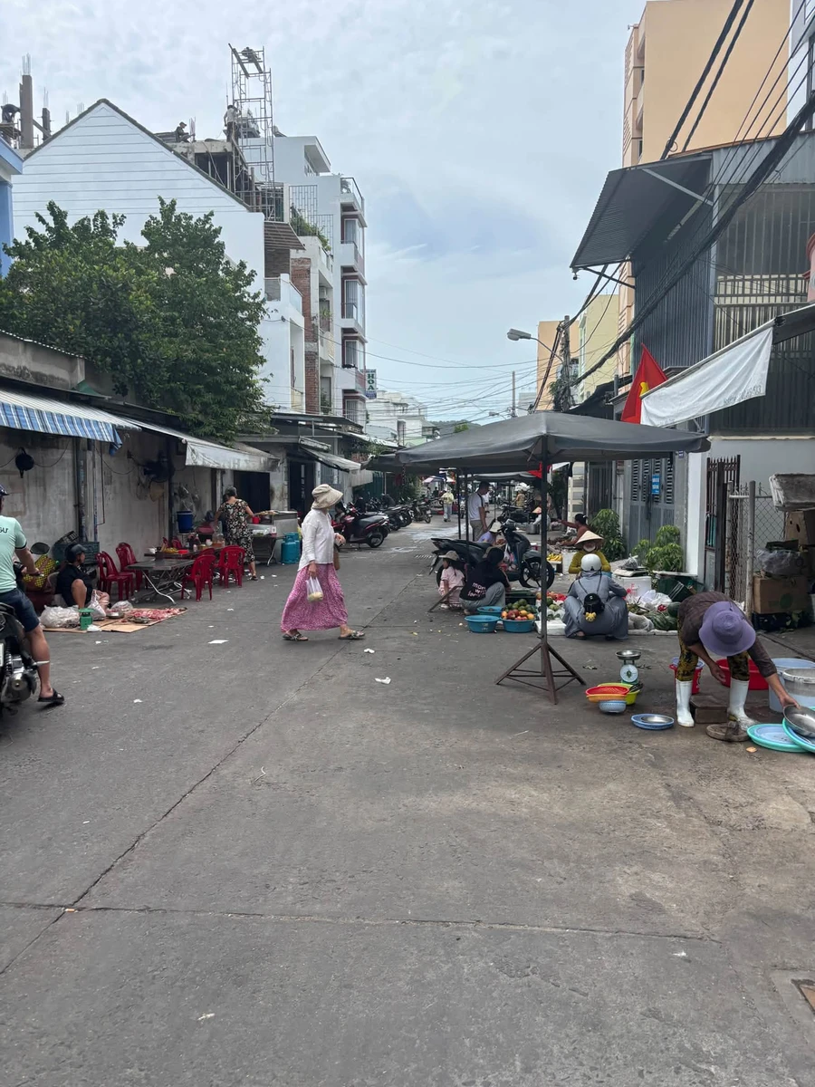 Bán nhà gần chợ Hoàng Diệu, 289.6m², dòng tiền 20tr/tháng - Ảnh thu nhỏ 3