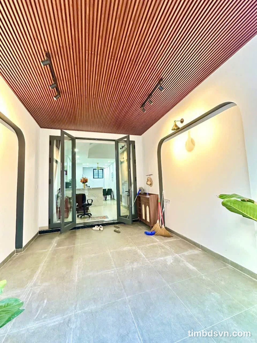 Bán nhà 3 tầng 60m² 4PN 4WC kiệt Tô Hiếu - Ảnh 1