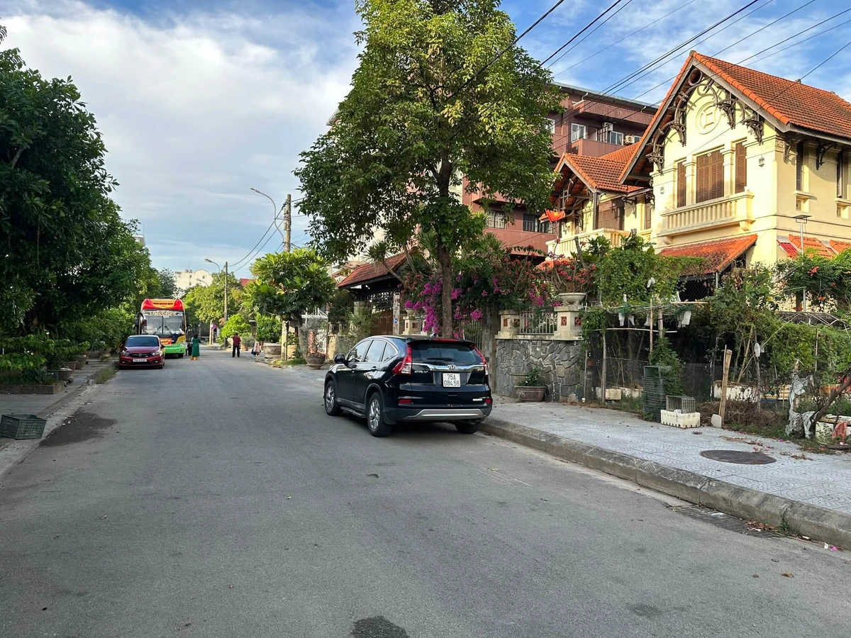 Bán biệt thự mặt tiền Diễn Phái Khổ Huế 373,75m2, 11,5 tỷ - Ảnh 1