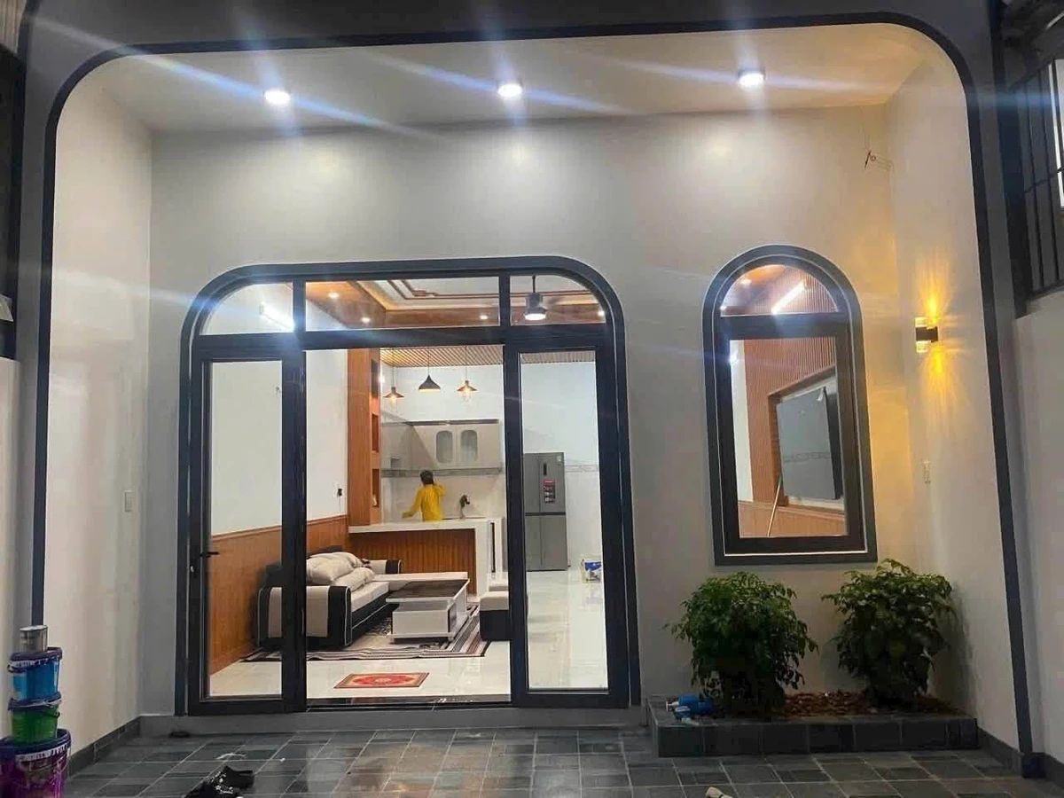 Bán nhà cấp 4 hiện đại 130m2, 2PN, 2WC, Quận 12 - Ảnh thu nhỏ 2