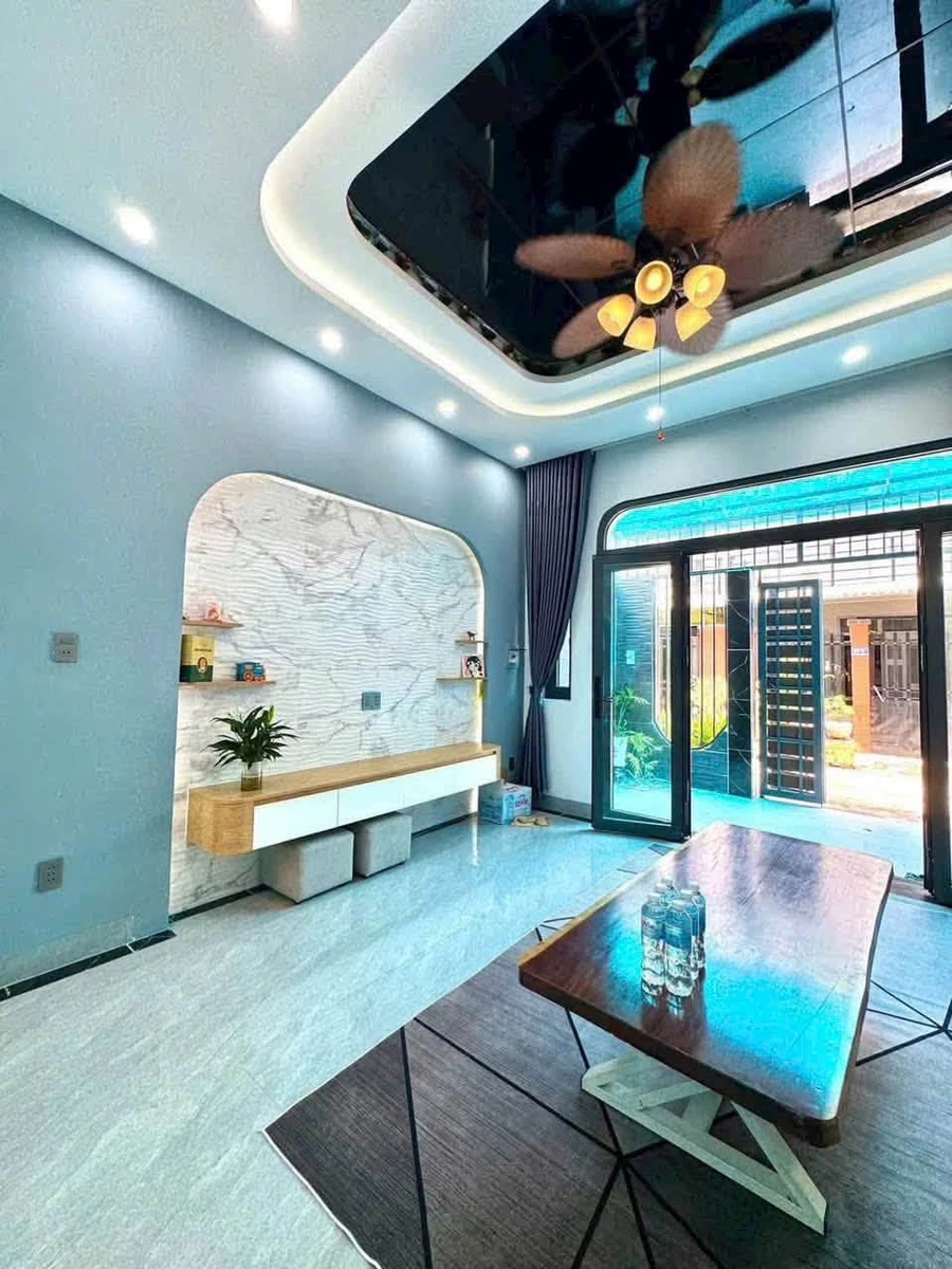 Bán nhà 3 lầu 4PN 116m2 Nguyễn Duy Trinh Quận 9 giá 4,7 tỷ - Ảnh thu nhỏ 4