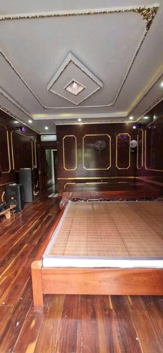 Bán nhà mặt tiền kinh doanh Hùng Vương, 1 trệt 3 lầu, 160m2, 5PN, giá 5,7 tỷ, Hòa Long - Bà Rịa - Ảnh thu nhỏ 4
