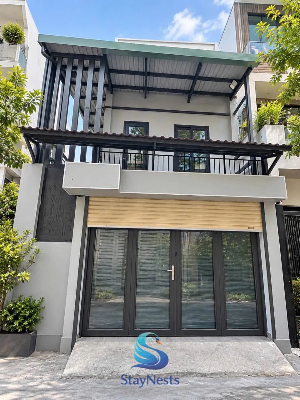 Cho thuê shophouse 130m2, 2PN góc 2 mặt tiền Bờ kè Hoàng Sa Q.1 - Ảnh 1