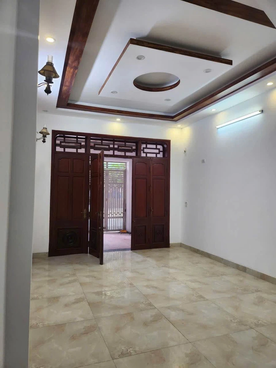 Bán nhà 3 tầng 92,5m² mặt đường Đông Tác, gần Đông Á - Ảnh thu nhỏ 3